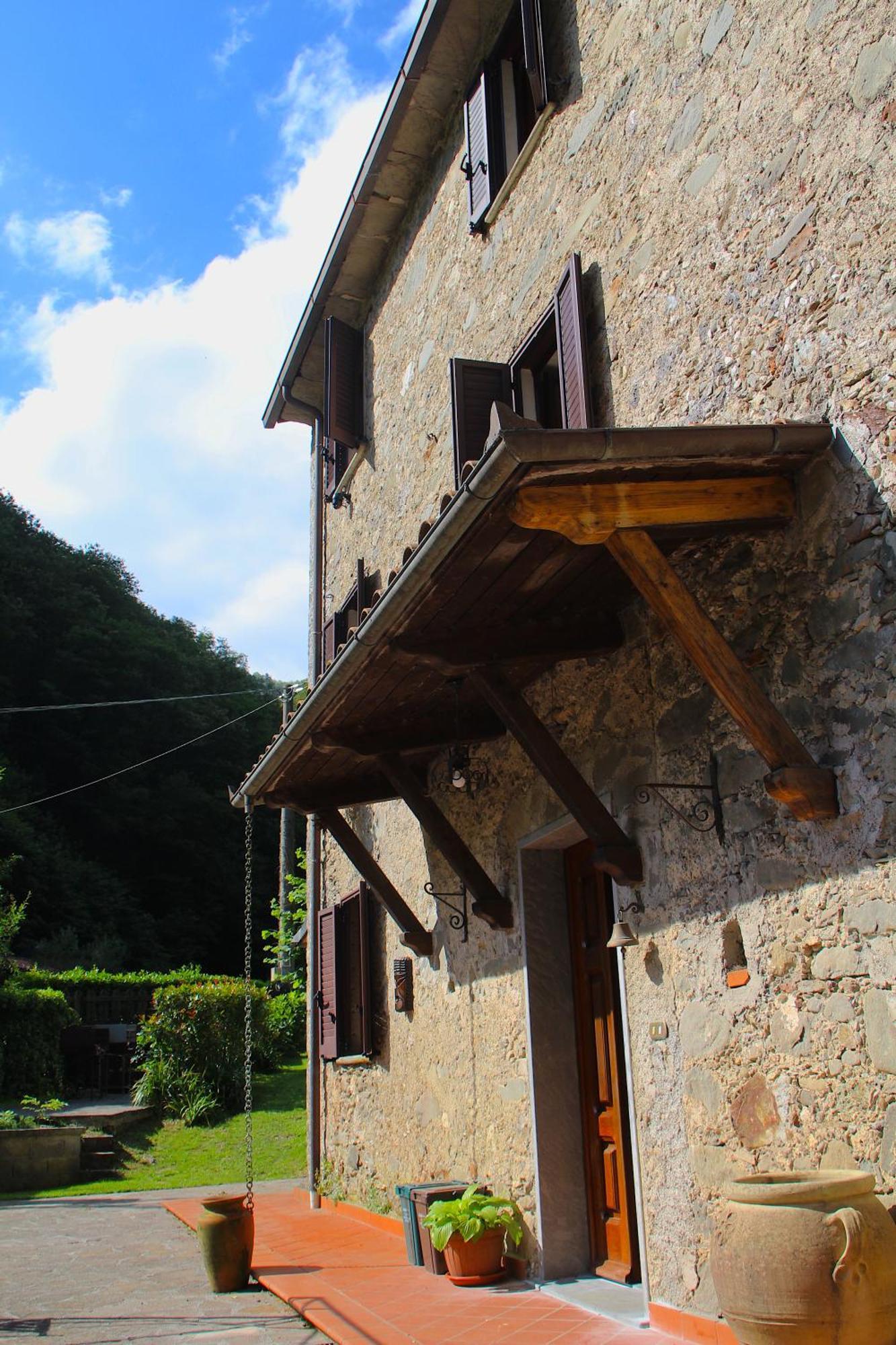 Casa Vacanze Il Boscaccio "Casa Massimo" Fornovolasco المظهر الخارجي الصورة