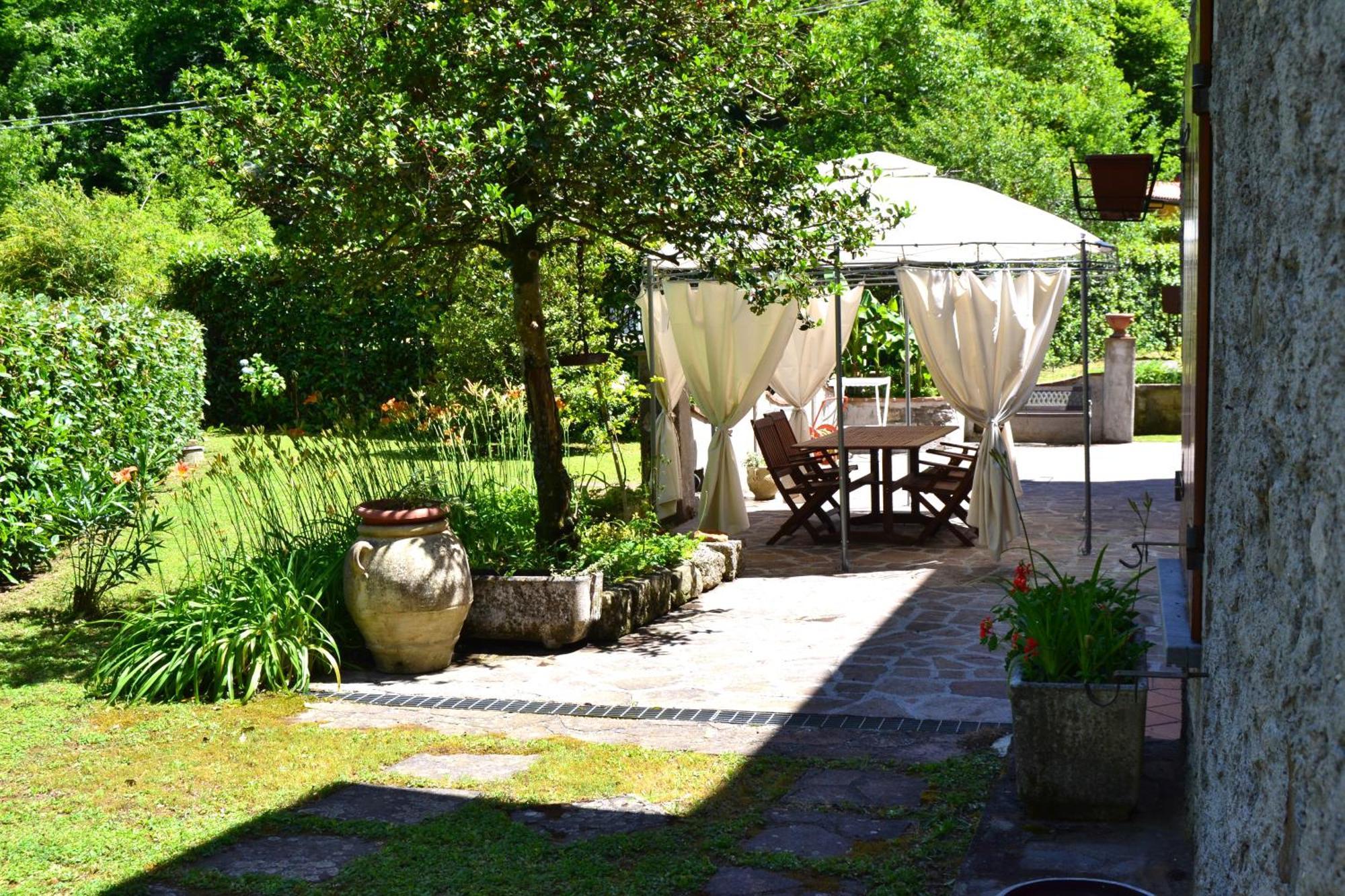 Casa Vacanze Il Boscaccio "Casa Massimo" Fornovolasco المظهر الخارجي الصورة
